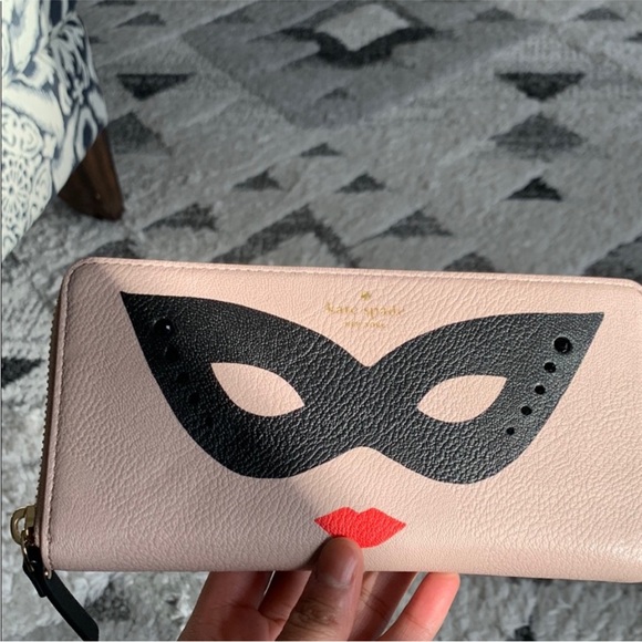 kate spade Handbags - Dress the part Lacey wallet